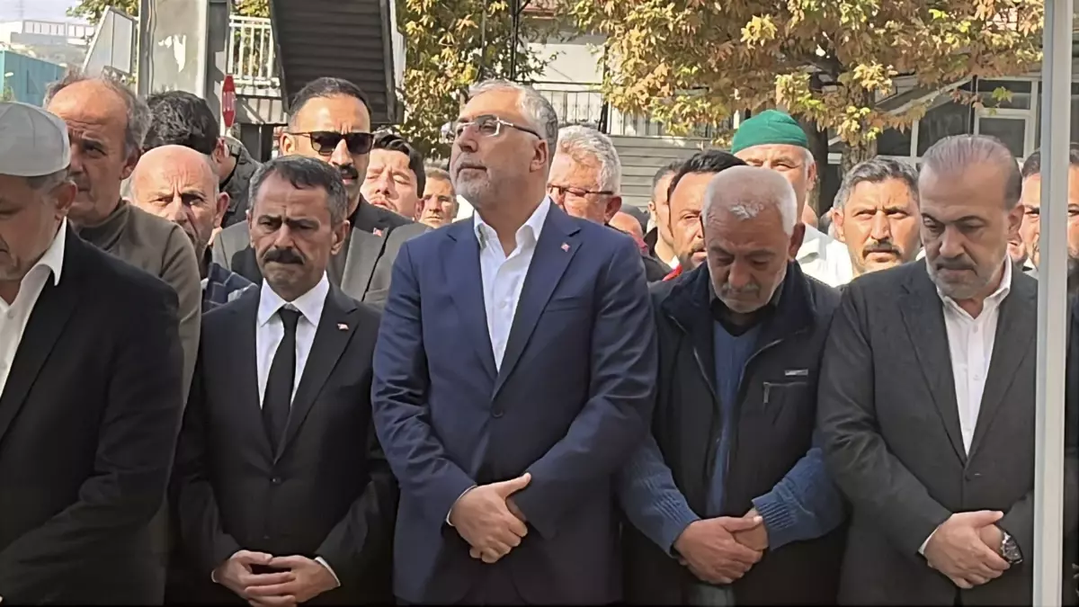 Bakan Işıkhan\'dan Teselli