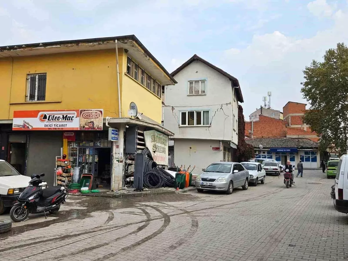 Balıkesir\'de 4.5 Büyüklüğünde Deprem