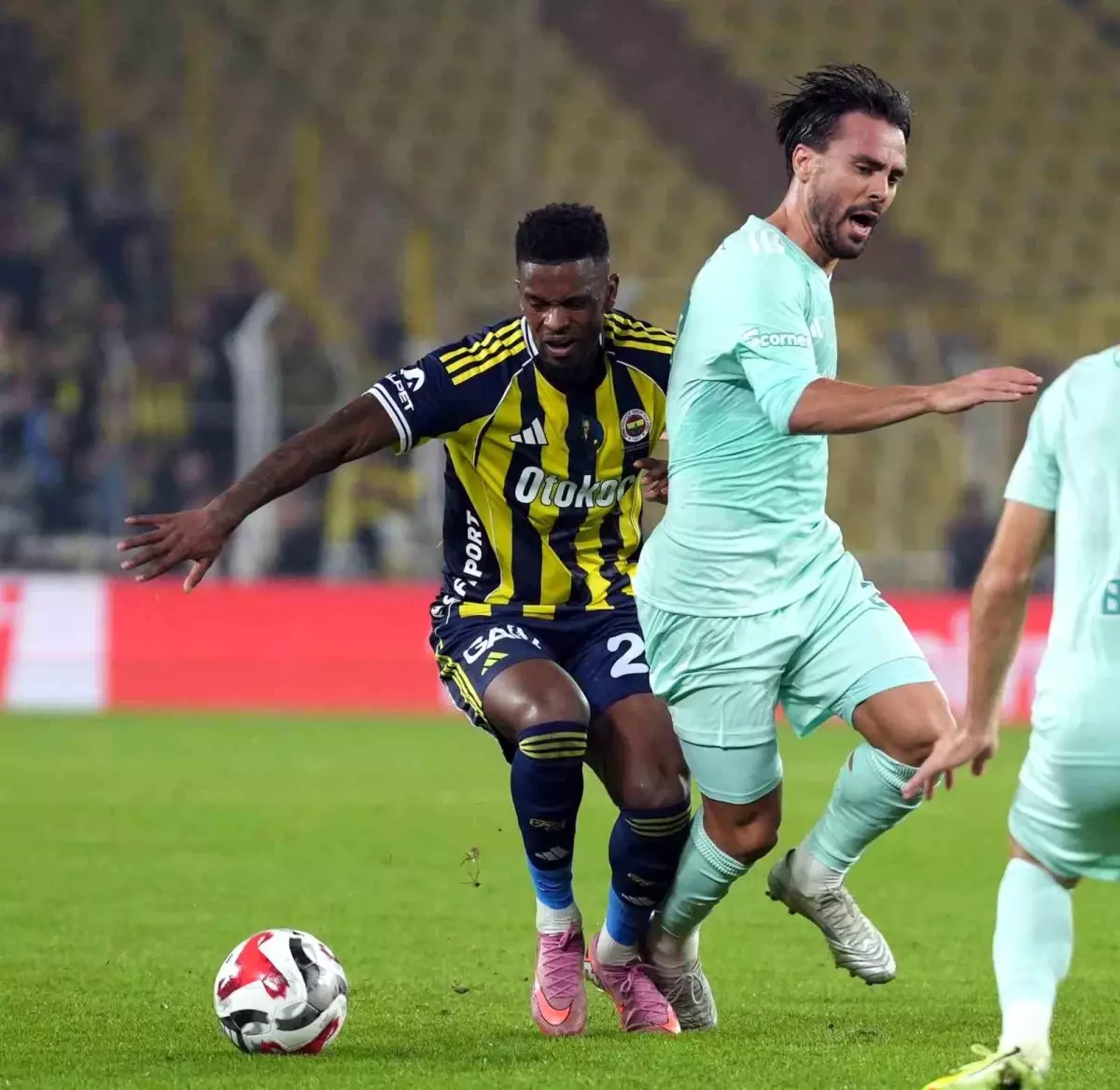 Fenerbahçe Kayserispor\'u 4-2 Yendi
