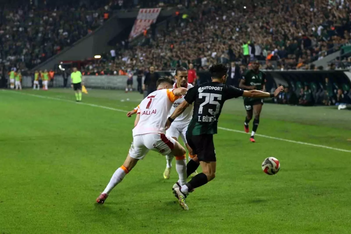 Kocaelispor, Galatasaray\'ı 1-0 Mağlup Etti