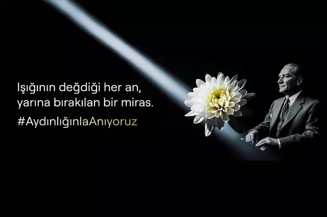 Turknet, Atatürk'e En Sevdiği Çiçek Kasımpatı ile Teşekkür Ediyor