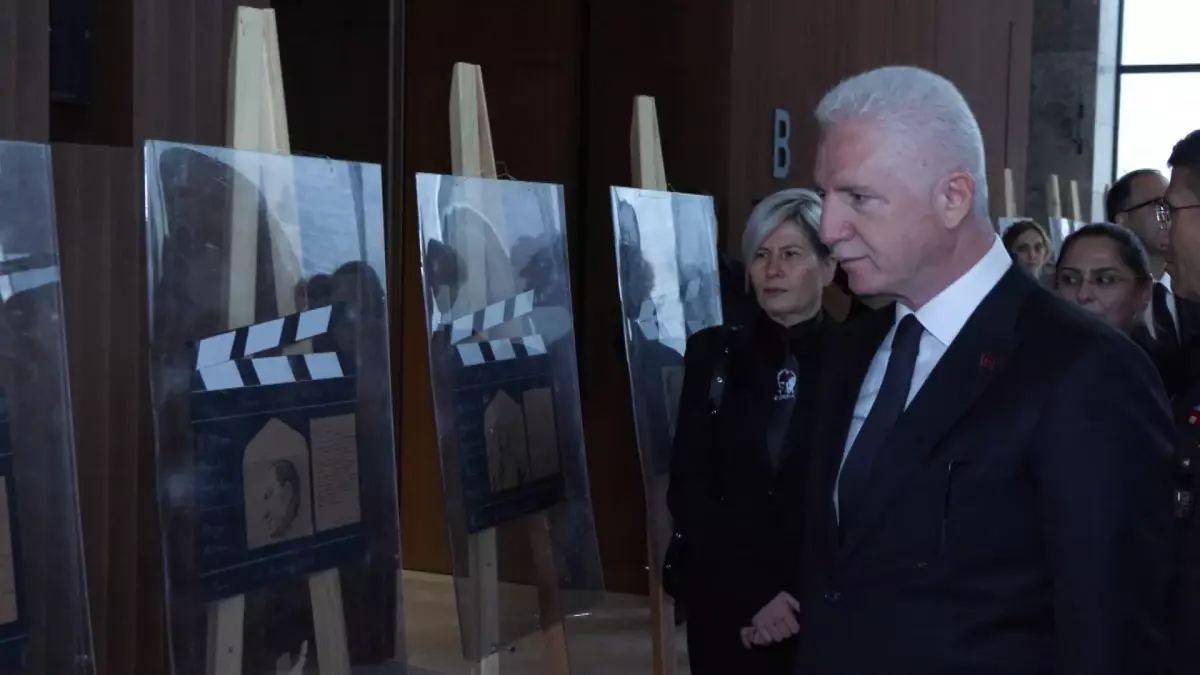 Atatürk, 87. Yıldönümünde Anıldı