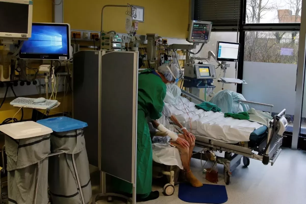 Yoğun bakımda korkunç olay! Aynı odada kaldığı hastanın solunum cihazını söktü