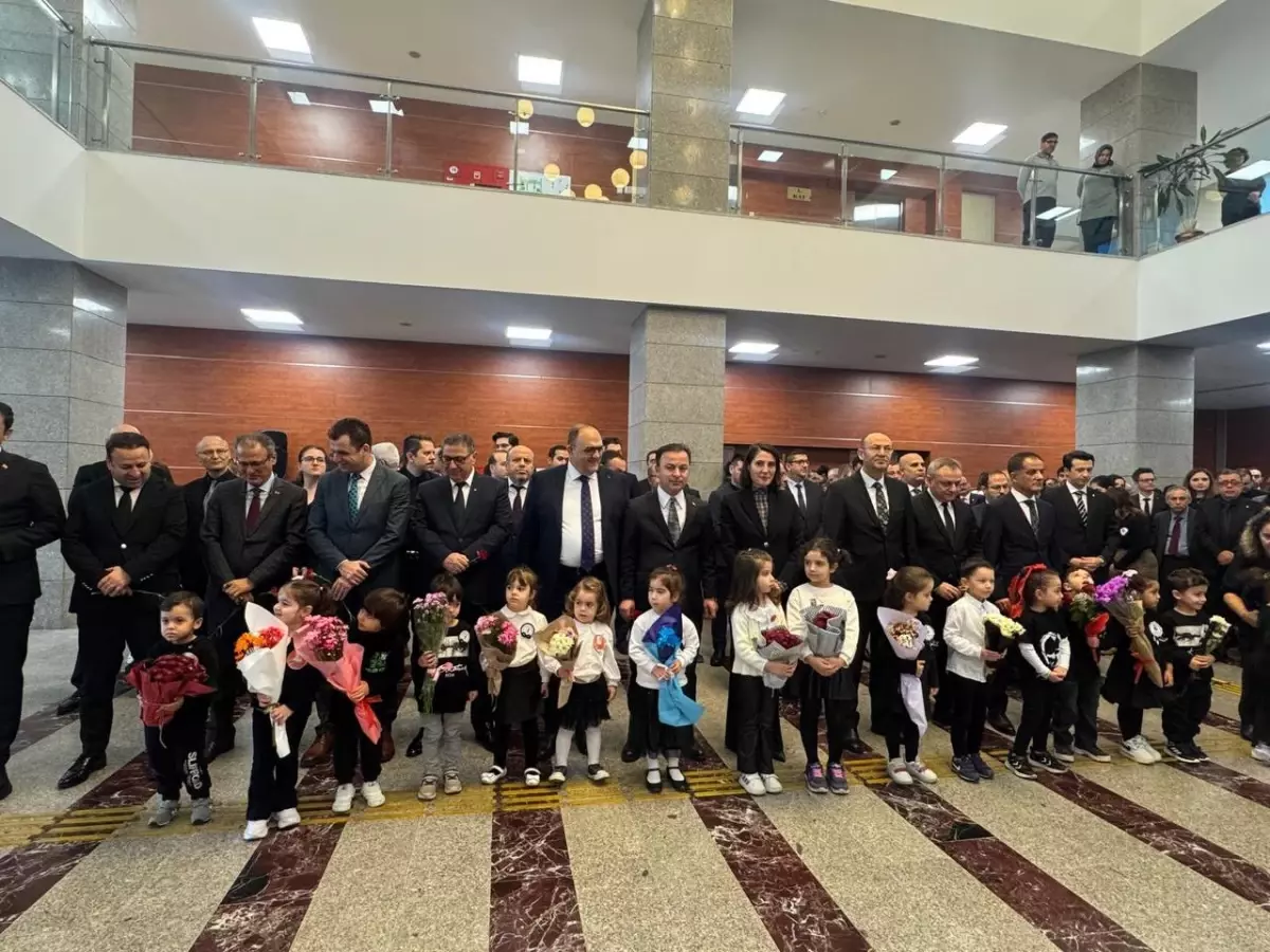 Atatürk\'ün 87. Yılı Anıldı