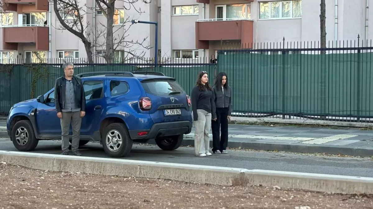 Ankara\'da Atatürk\'e Saygı Duruşu