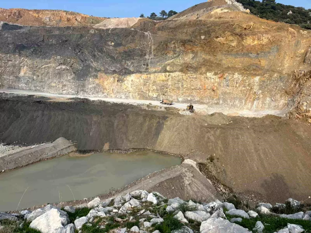 Manisa\'da Taş Ocağı İşletmesi Atık Suyunu Dereye Boşalttı