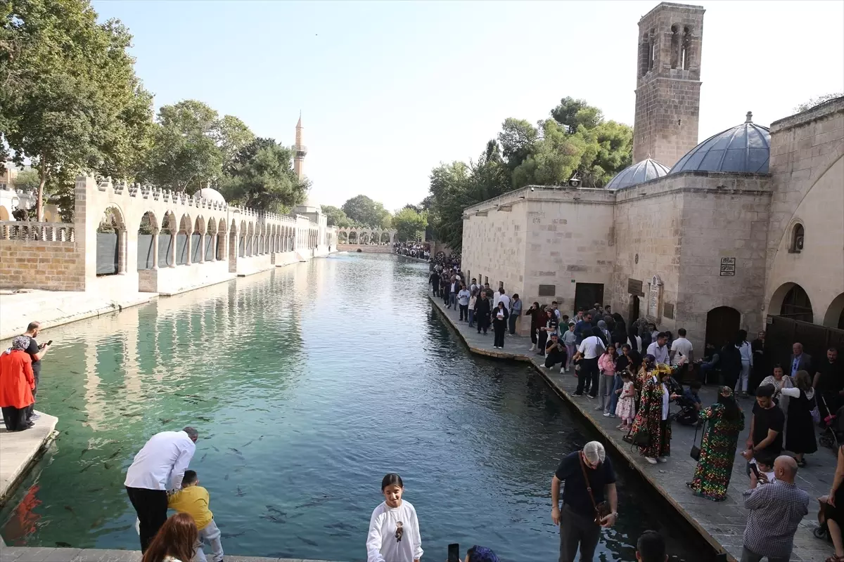 Şanlıurfa\'da Balıklıgöl Yoğunluğu