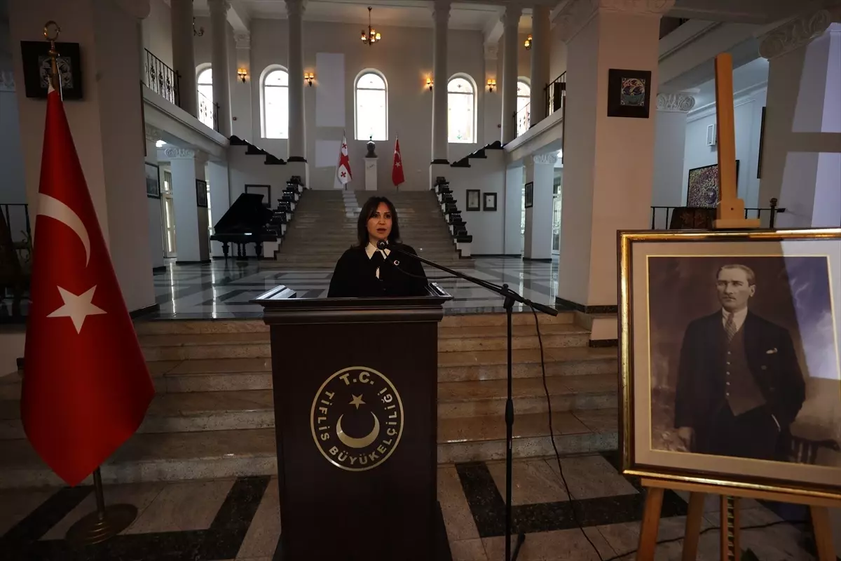 Büyük Önder Atatürk, ebediyete intikalinin 87. yılında Gürcistan\'da anıldı