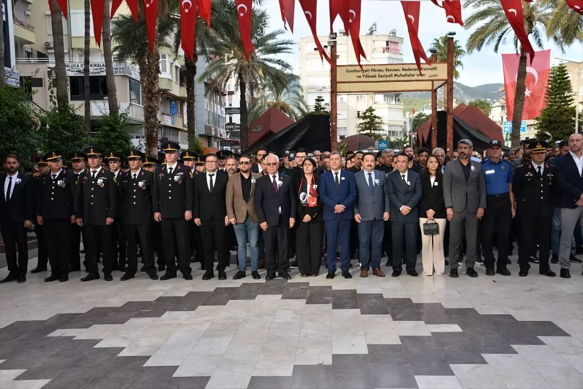 Atatürk Kumluca\'da Anıldı