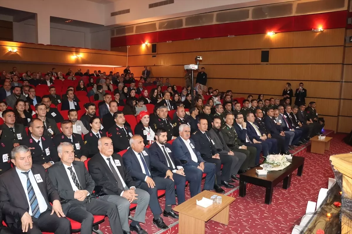 Atatürk, Mardin\'de Anıldı