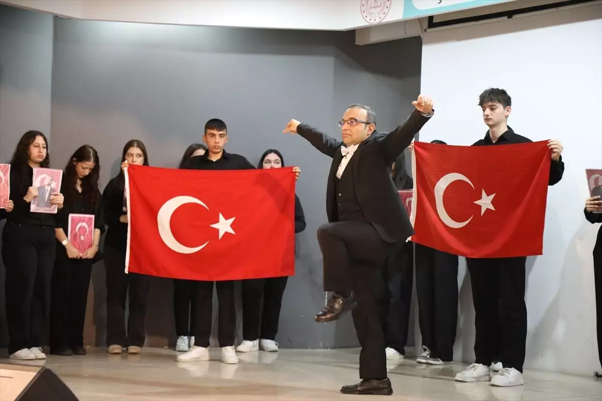 Atatürk 87. Yılında Anıldı