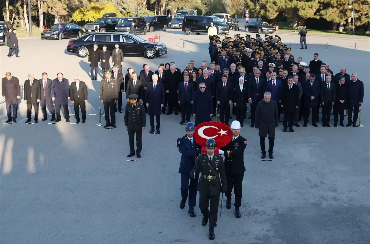 Büyük Önder Atatürk için Anıtkabir\'de devlet töreni düzenlendi