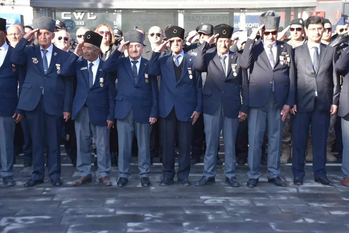 Atatürk, 87. Yılında Anıldı