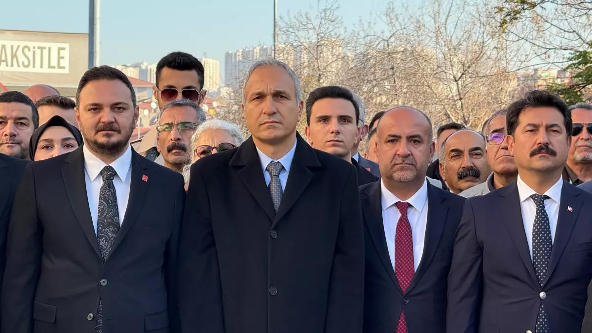 CHP\'li Özçağdaş, okulda düzenlenen Atatürk\'ü anma törenine katıldı
