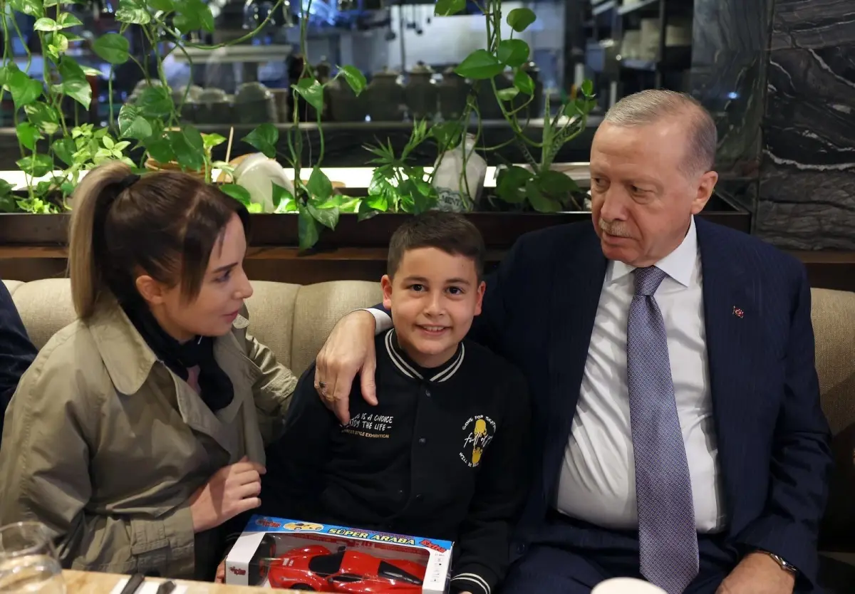 Erdoğan, Vatandaşlarla Kafede Buluştu