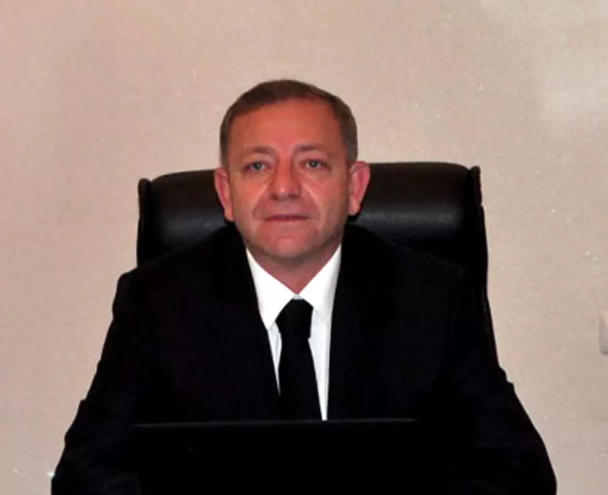 Kars\'ta Cumhurbaşkanına Hakaret İçin Eylem Başlatıldı