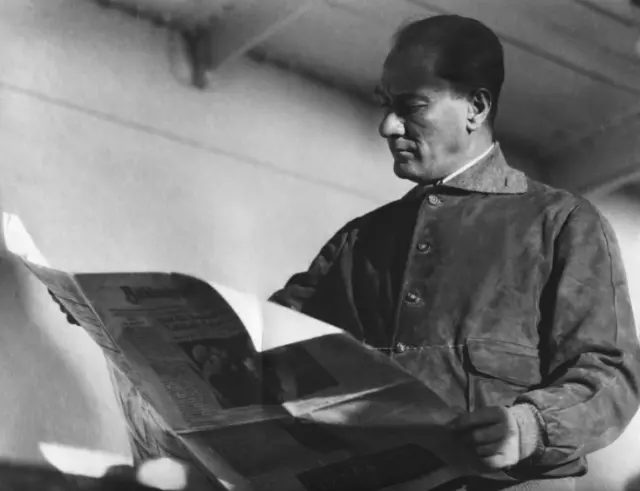 Cumhuriyetimizin kurucusu Ulu Önder Mustafa Kemal Atatürk'ün ebediyete intikalinin üzerinden 87 yıl geçti Cumhuriyetimizin kurucusu Ulu Önder Mustafa Kemal Atatürk'ün ebediyete intikalinin üzerinden 87 yıl geçti