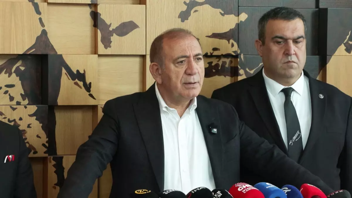 CHP\'den Aziz İhsan Aktaş\'a Suç Duyurusu