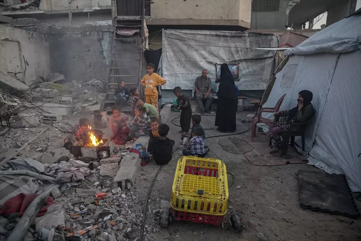 İsrail Saldırısı: 36 Toruna Büyükanne Bakıyor