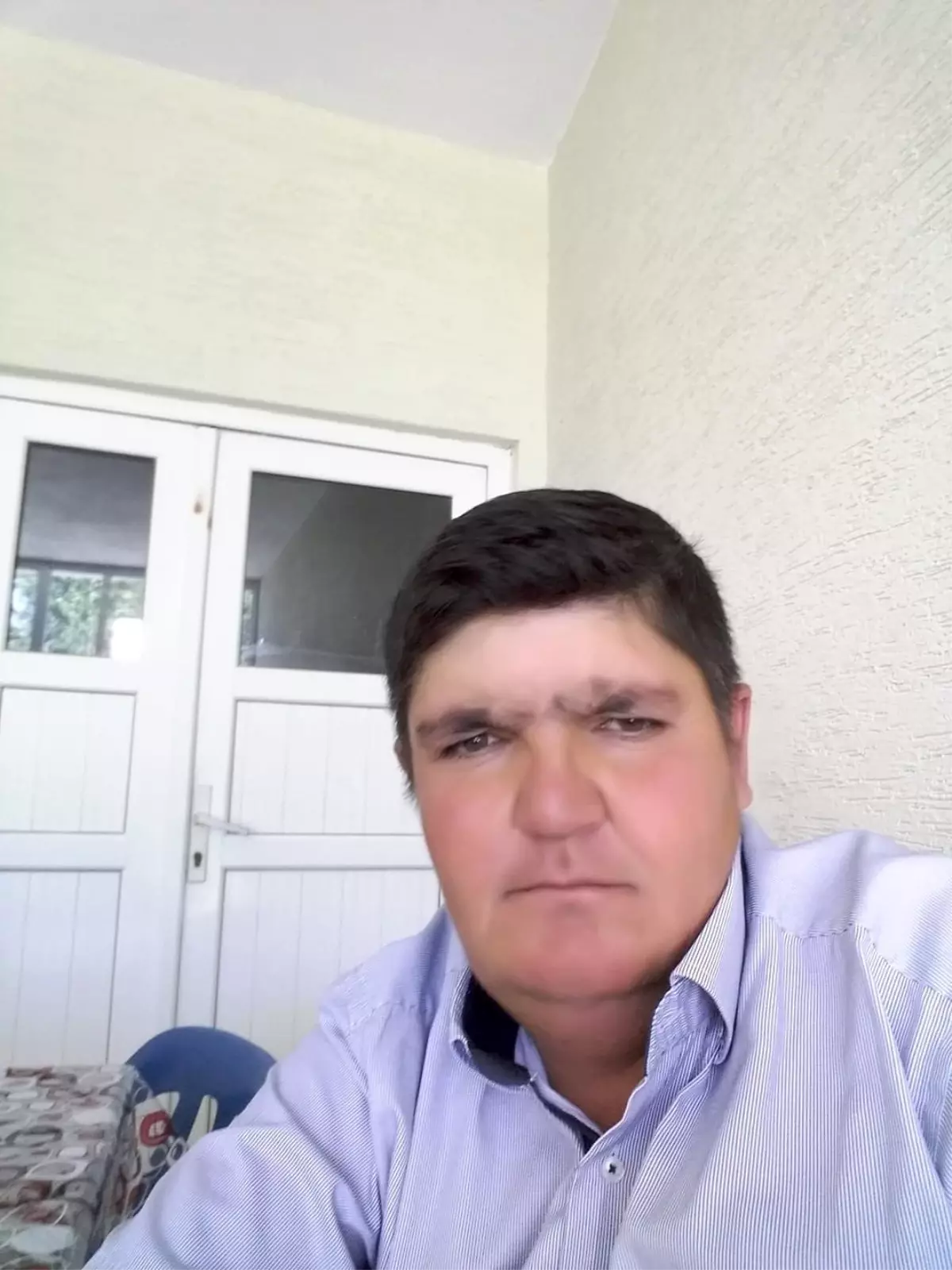 Otomobil ile çarptığı husumetlisini demir çubukla döverek öldürdü