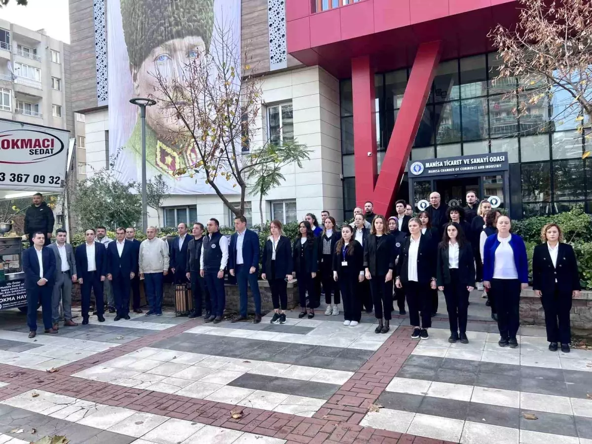 Atatürk\'ün Ebediyete İntikalinin 87. Yıldönümünde Manisa\'da Anma Töreni