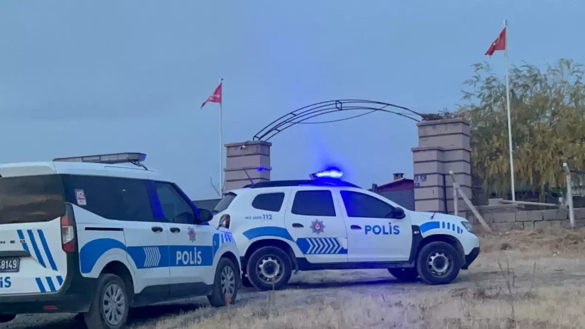 Miras Kavgasında Bıçaklı Saldırı