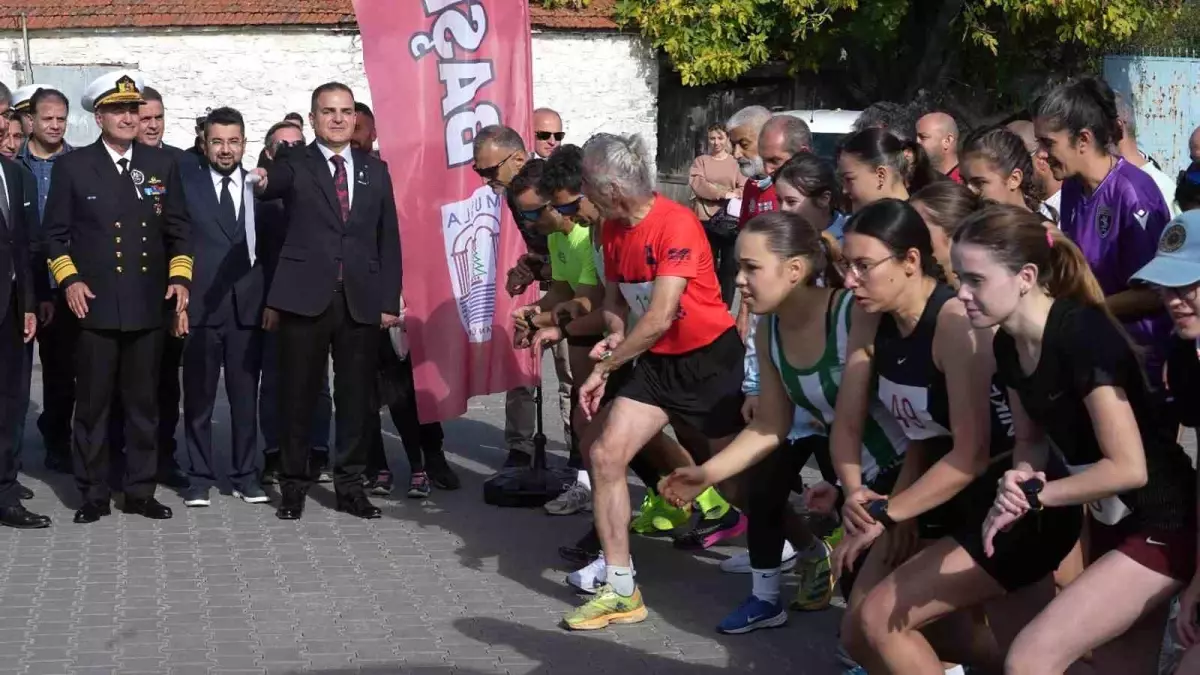 Gençlik Yol Koşusu Muğla\'da Yapıldı