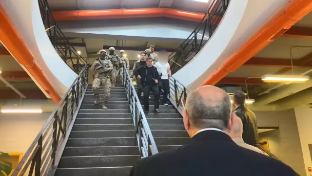 Oyuncak silahlı baskının perde arkası! Güntekin Onay'ın o sözleri fitili ateşlemiş