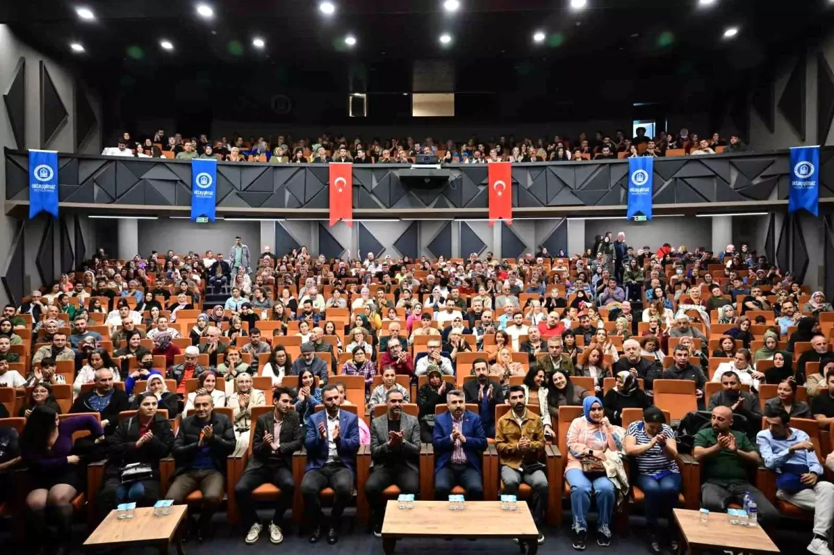 İsmail Altunsaray Yıldırım\'da Sahne Aldı