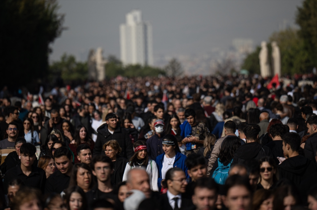 10 Kasım'da tarihi rekor! Anıtkabir'i 1 milyon 219 bin kişi ziyaret etti