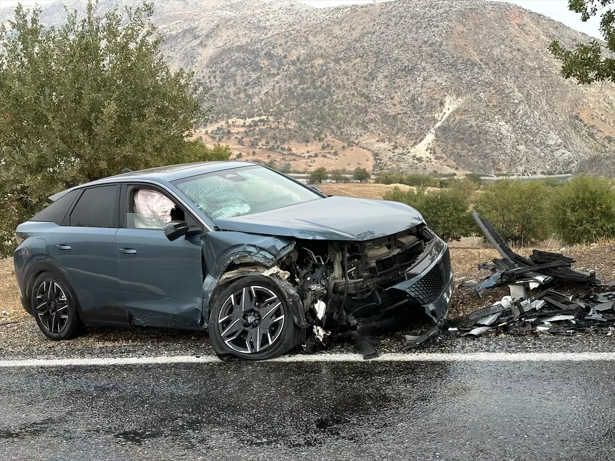 Adıyaman\'da Trafik Kazası: 9 Yaralı