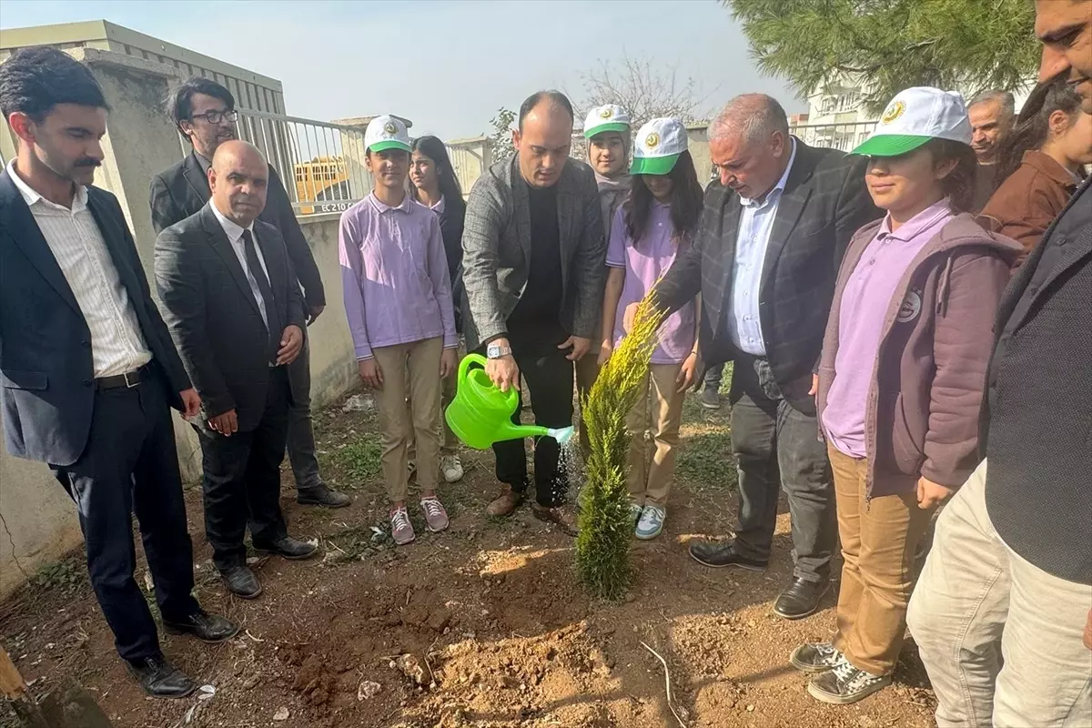 Araban\'da Milli Ağaçlandırma Günü dolayısıyla fidan dikimi yapıldı