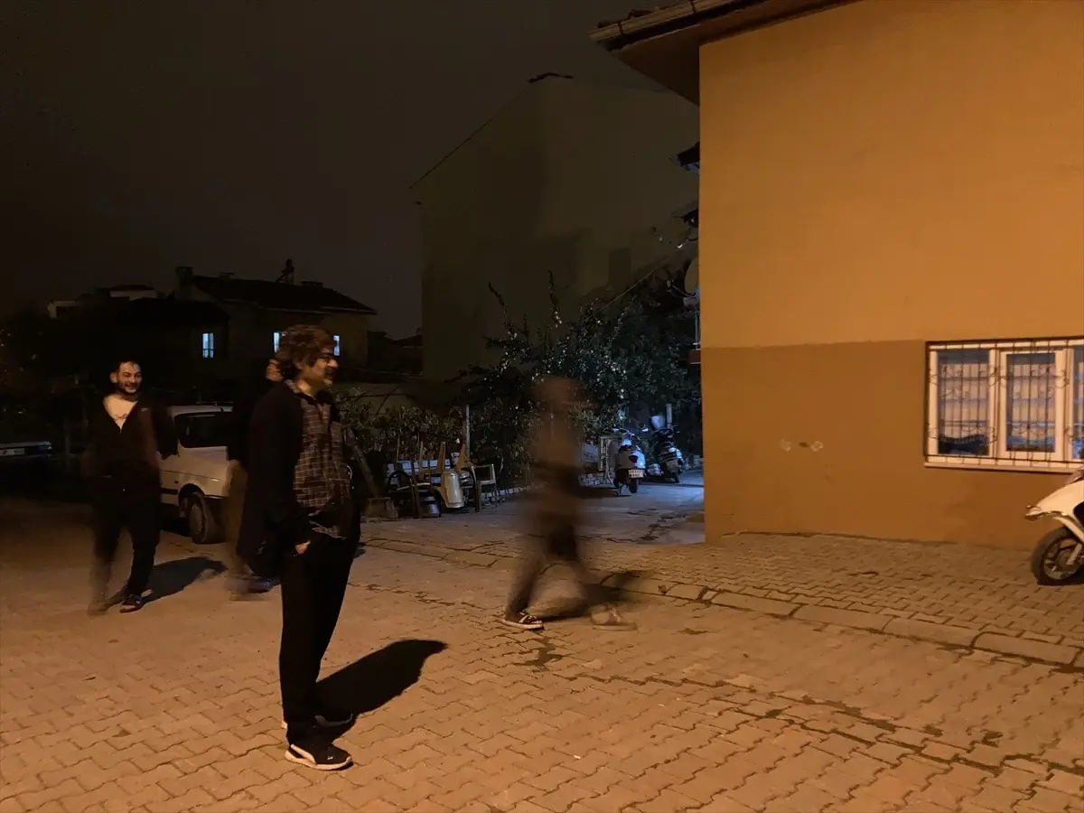 Sındırgı\'da 4,7 Büyüklüğünde Deprem