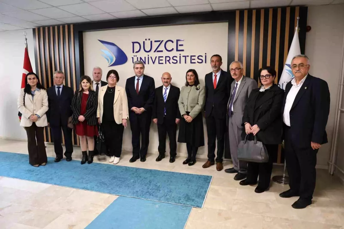 Gürcistan Büyükelçisi Düzce Üniversitesini Ziyaret Etti