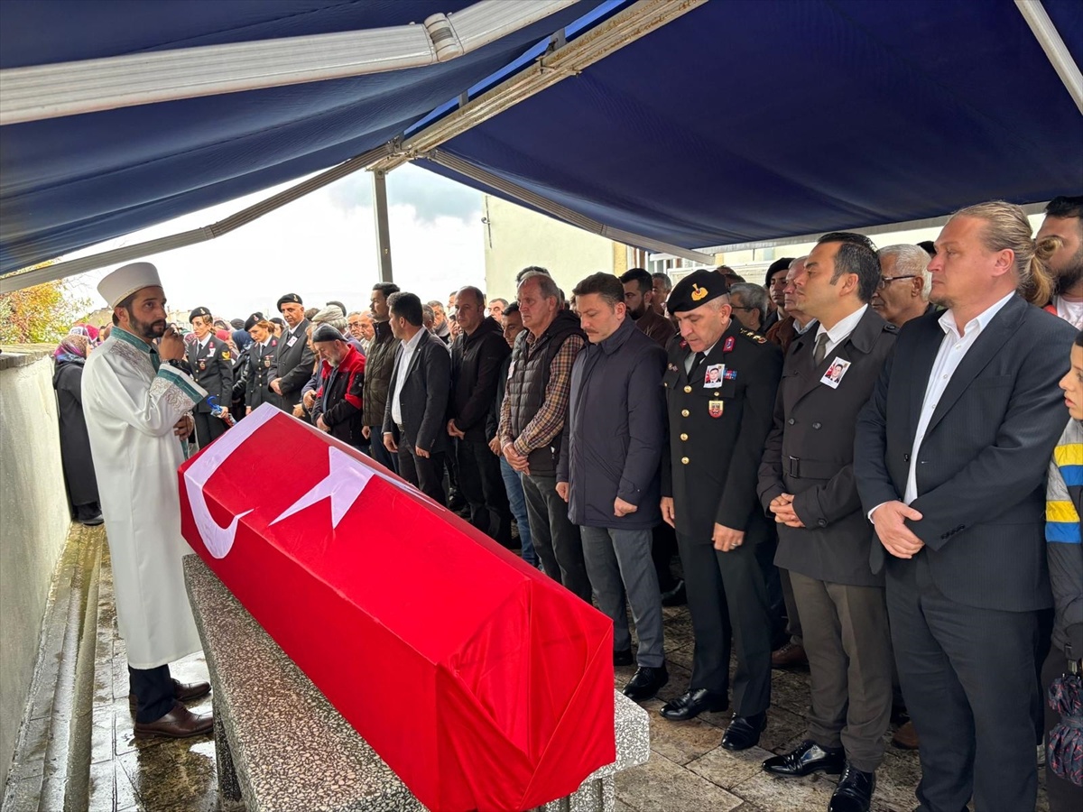 Çanakkale\'de Jandarma Uzman Çavuş Toker\'in Cenazesi