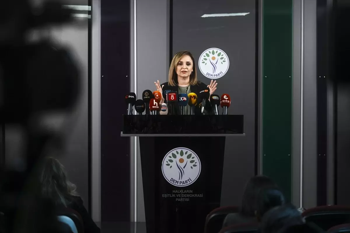 DEM Parti Sözcüsü Doğan, basın toplantısı düzenledi Açıklaması
