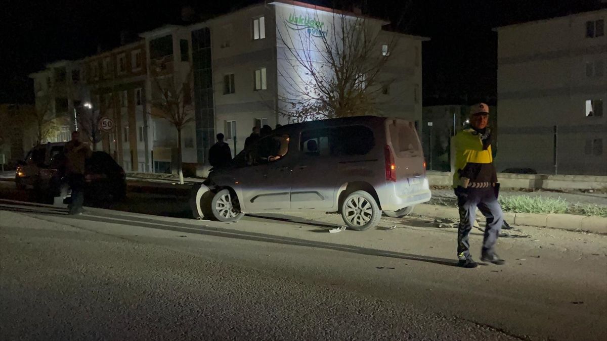 Eskişehir\'de Trafik Kazası: 1 Yaralı