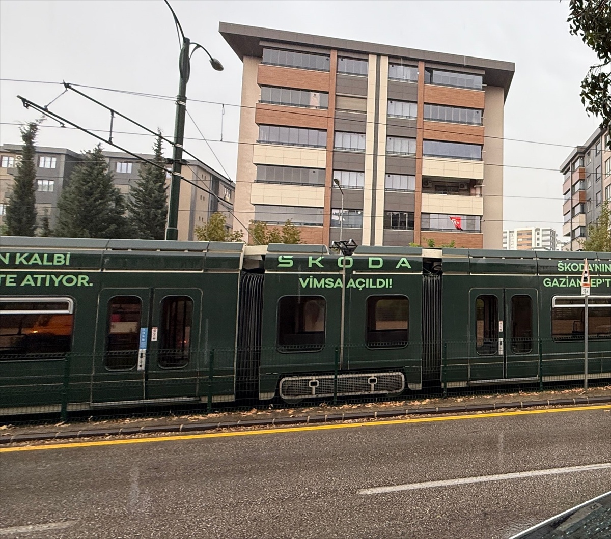 Gaziantep\'te Tramvaya Yıldırım Düştü