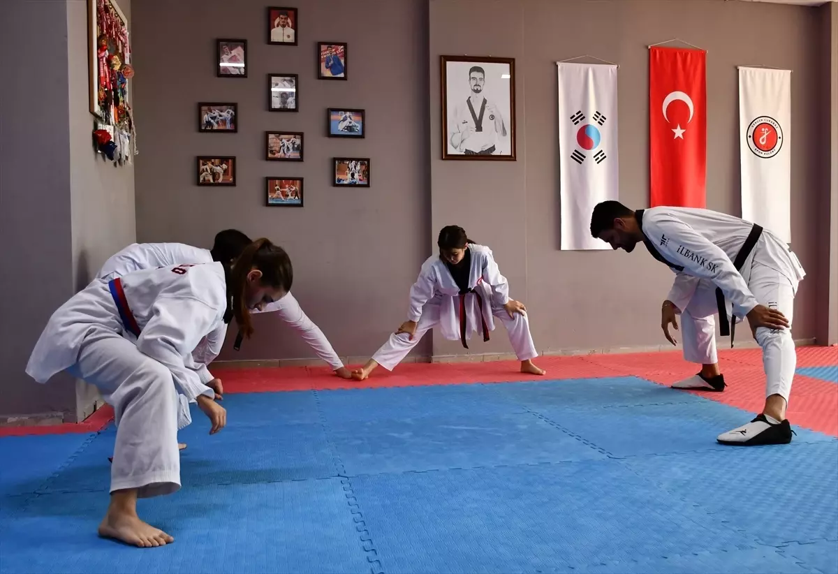 Tekvando\'da İki Şampiyon Yola Çıkıyor