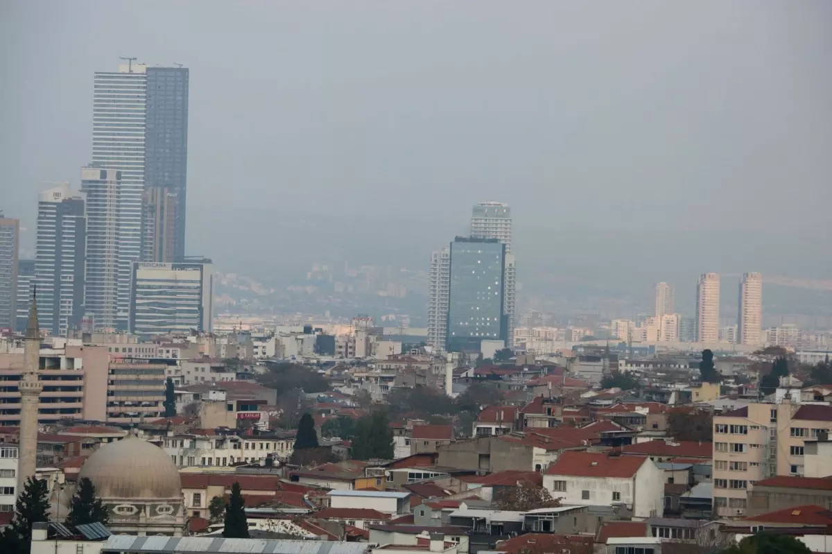 İzmir\'de Hava Kirliliği Alarmı!