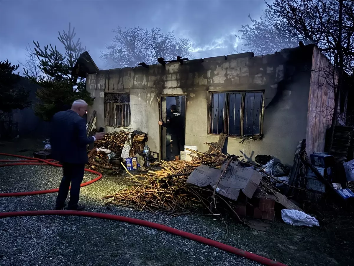 Devrekani\'de Yangın: 1 Yaralı