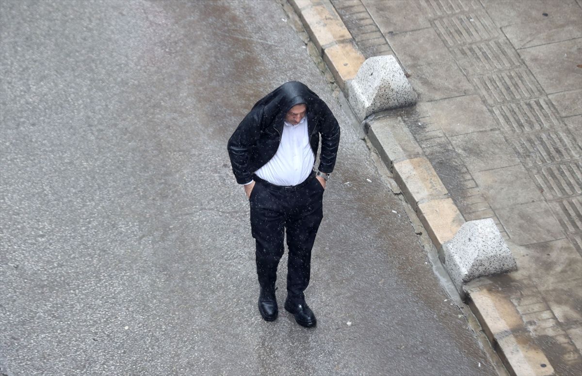 Kırklareli\'nde Sağanak Yağış Etkili