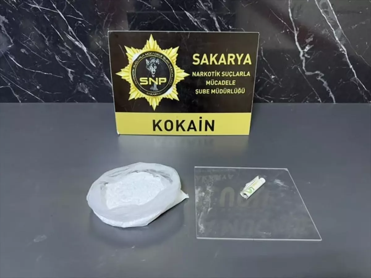 Sakarya\'da Uyuşturucu Operasyonu: 7 Gözaltı