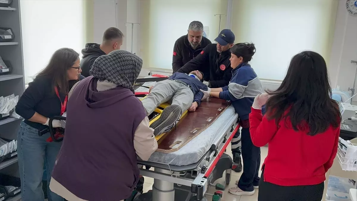 Savaştepe\'de Deprem Tatbikatı Başarıyla Gerçekleşti