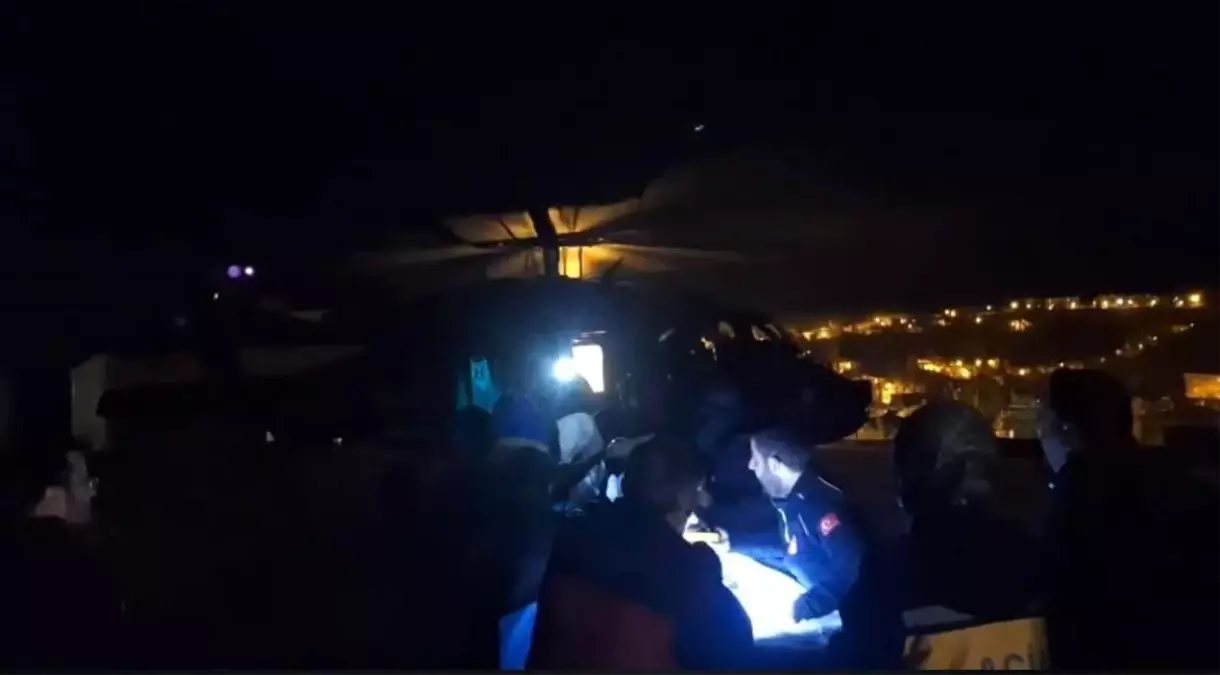 4 Metre Yükseklikten Düşen Genç Helikopterle Hastaneye Ulaştırıldı