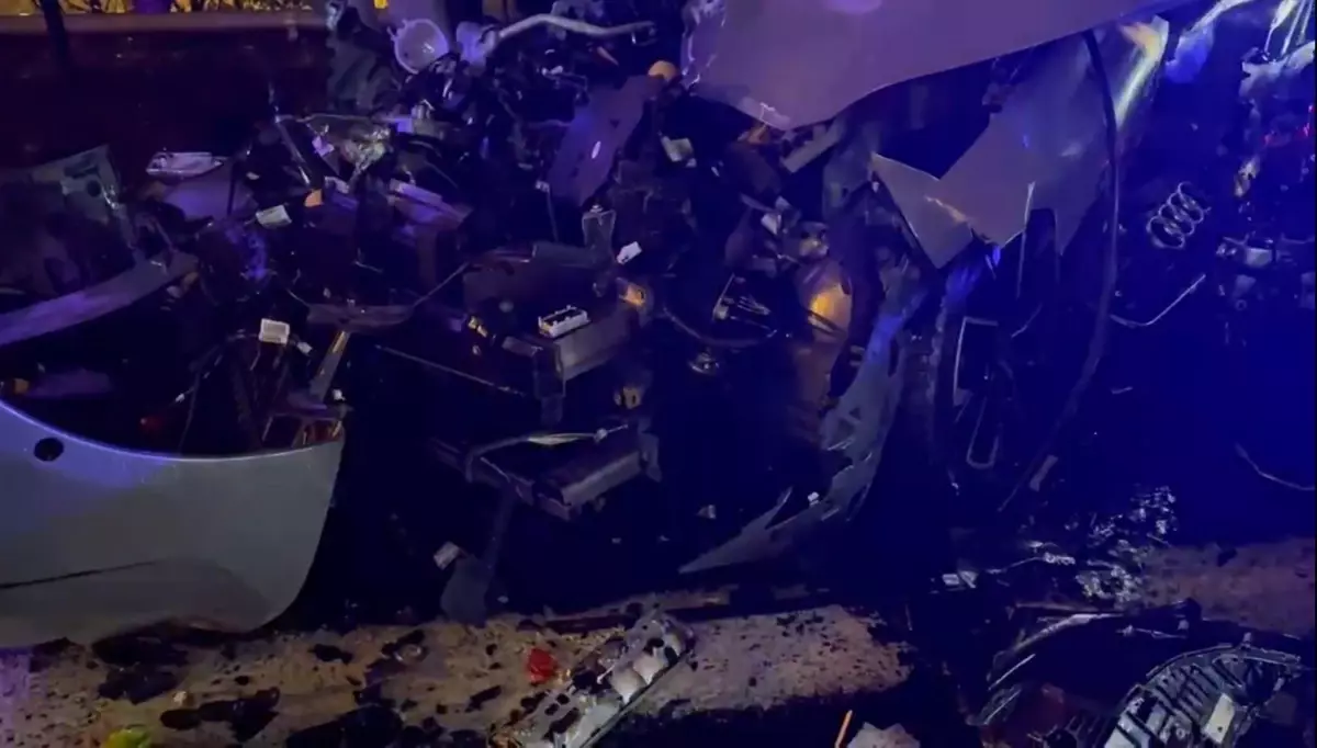 ATAŞEHİR'de Zincirleme Trafik Kaza Olayı: 6 Kişi Yaralandı