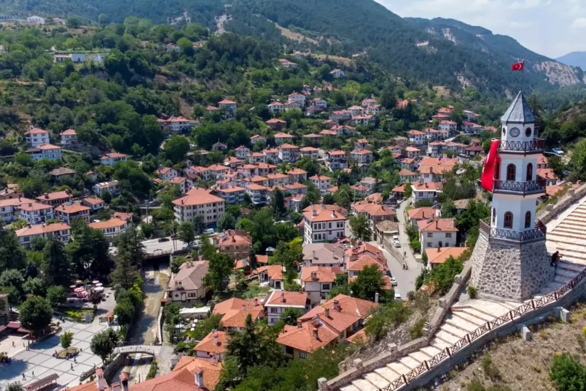 Bolu Belediyesi 3 günlük milli yas ilan etti! Tüm etkinlikler iptal edildi