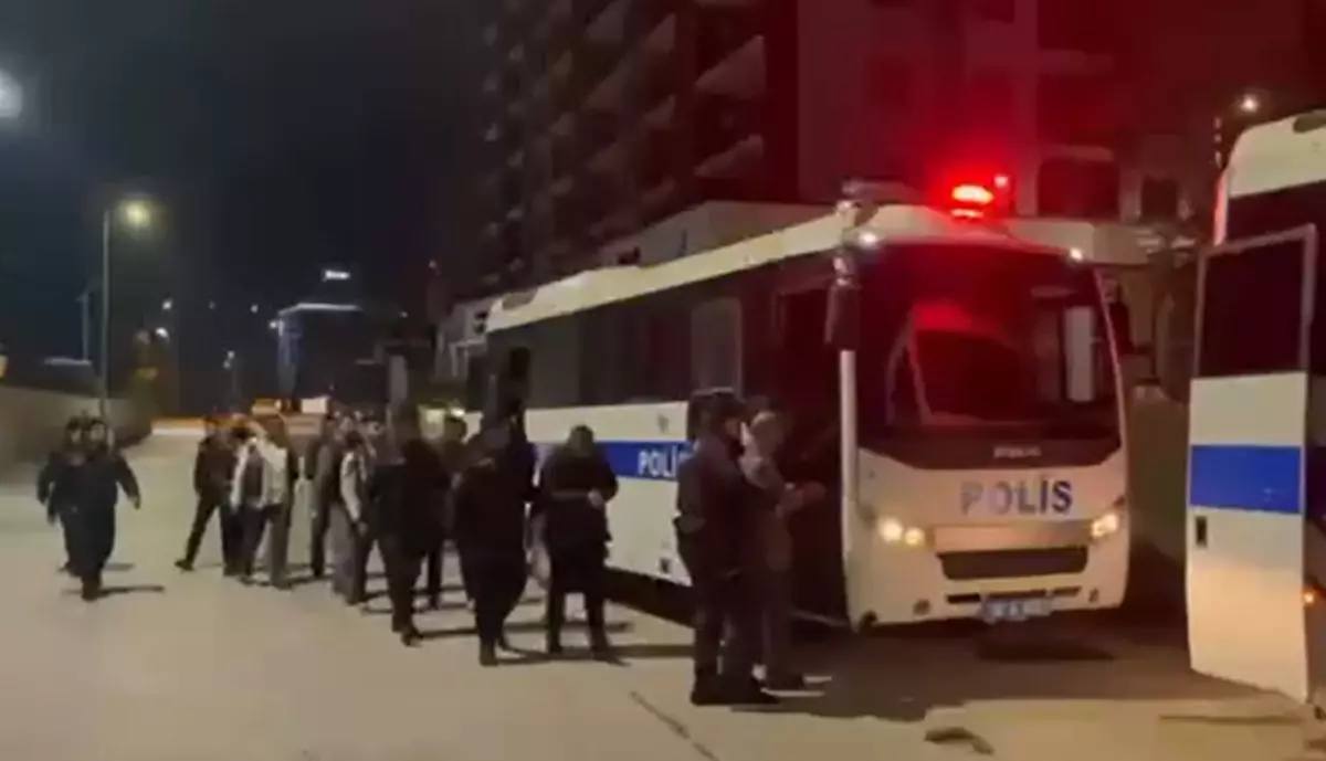 Bursa\'da Nitelikli Dolandırıcılık Operasyonu