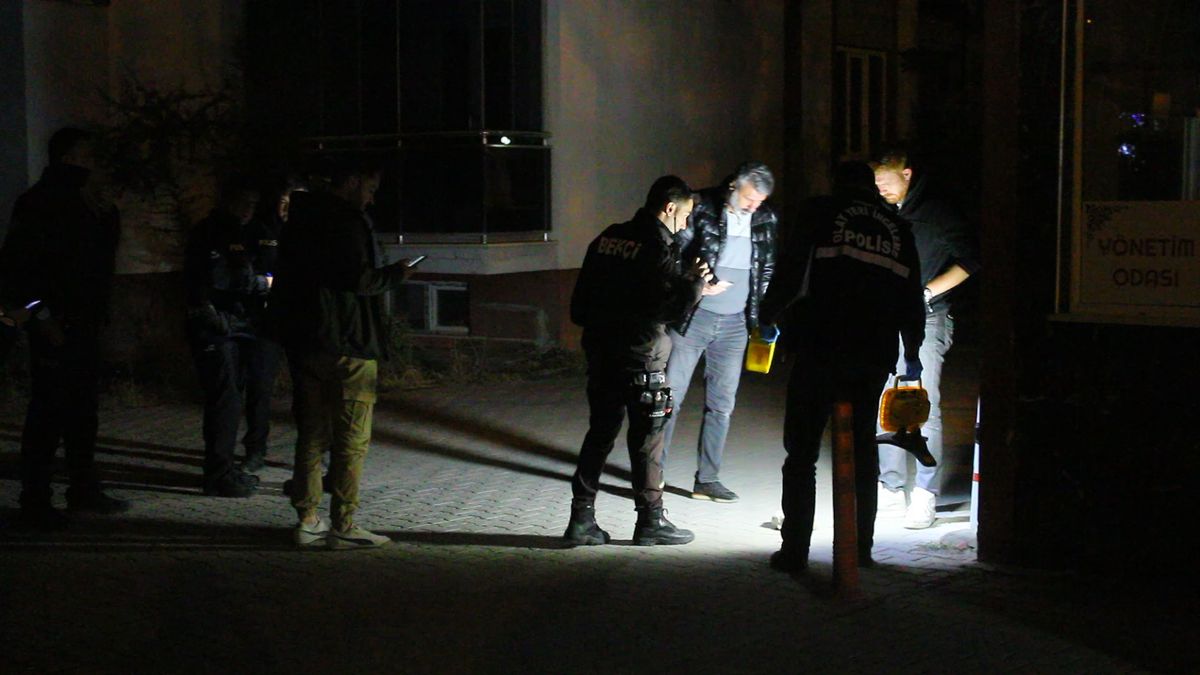 Depremzede Apartmanda Hırsızlık: 1 Yaralı