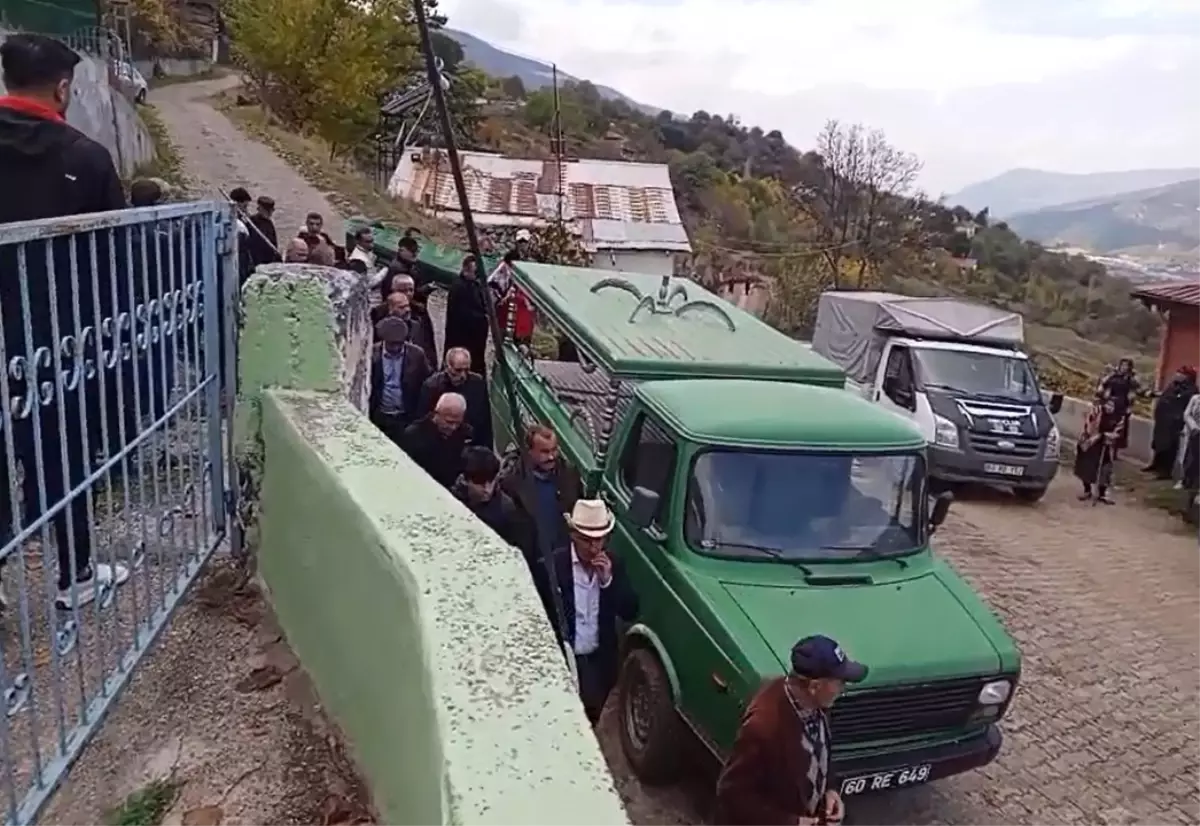 Otel Cinayeti: Melisa Kölekçi Toprağa Verildi